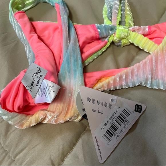 NWT Dippin’ Daisy’s Rainbow Tie Dye Bikini - Picture 6 of 7